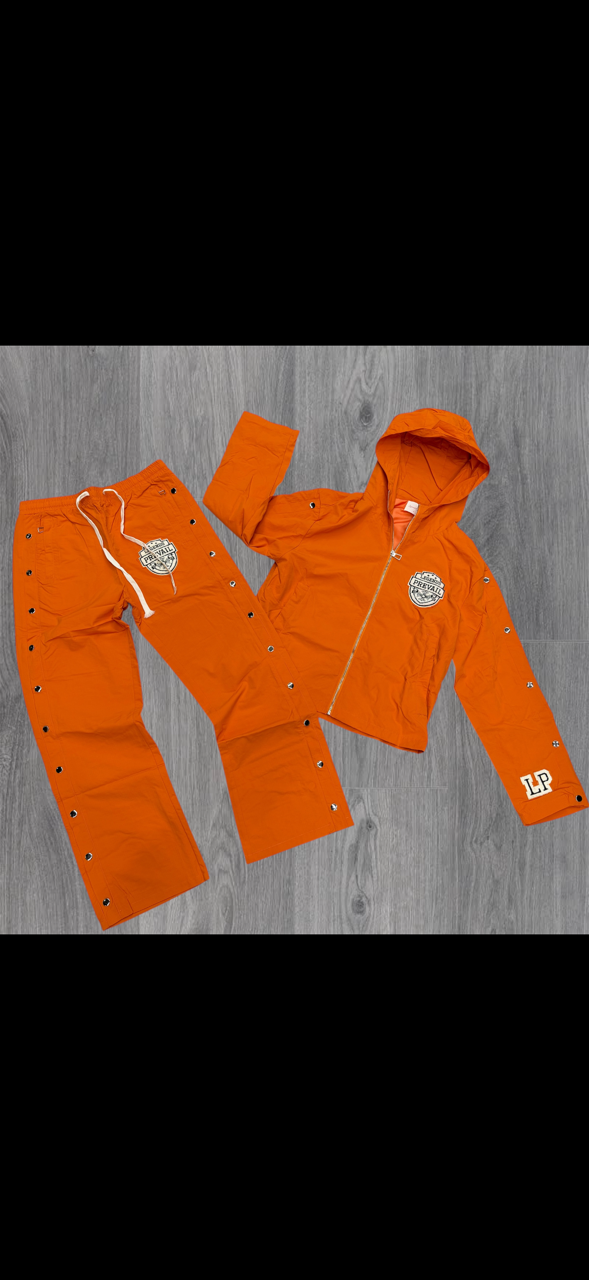 Legends Prevail Orange Shield Swishy Set