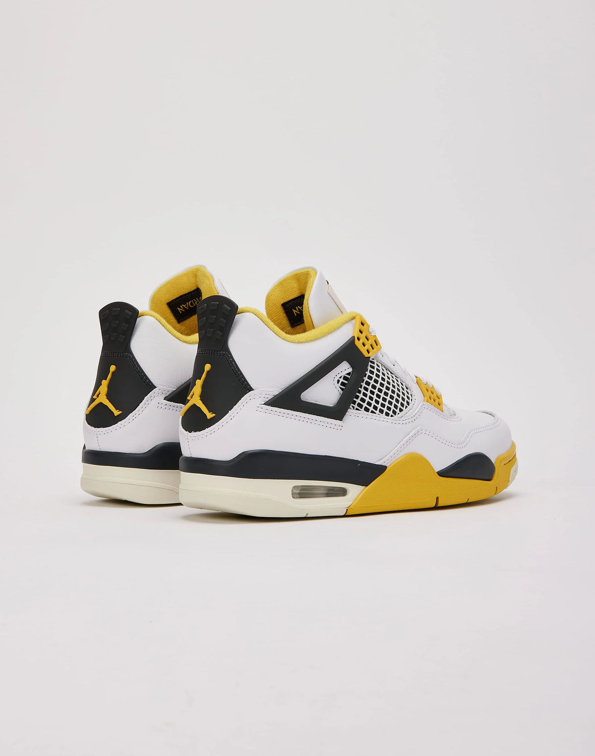 Air Jordan 4 Retro "Tour Yellow"