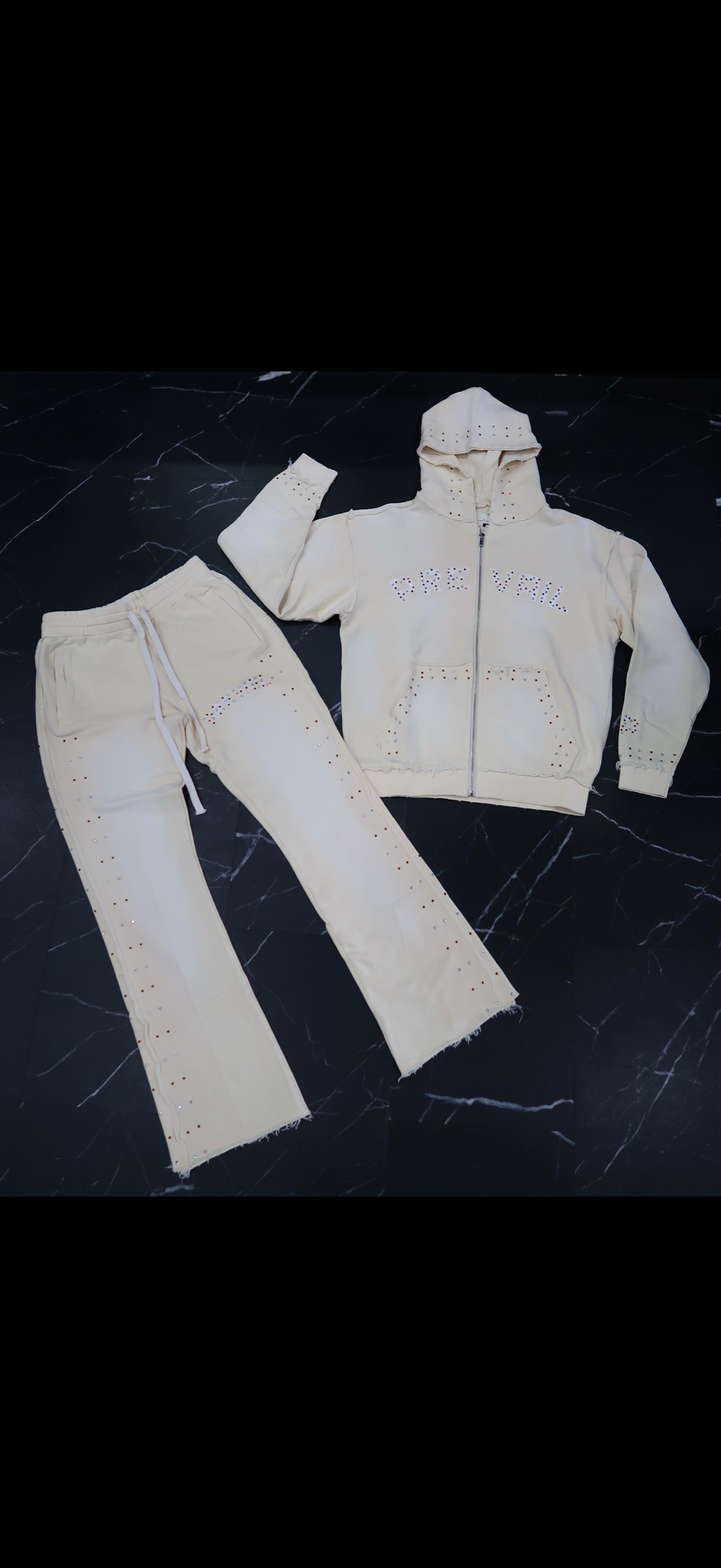 Legend Prevail Cream Sweatsuit