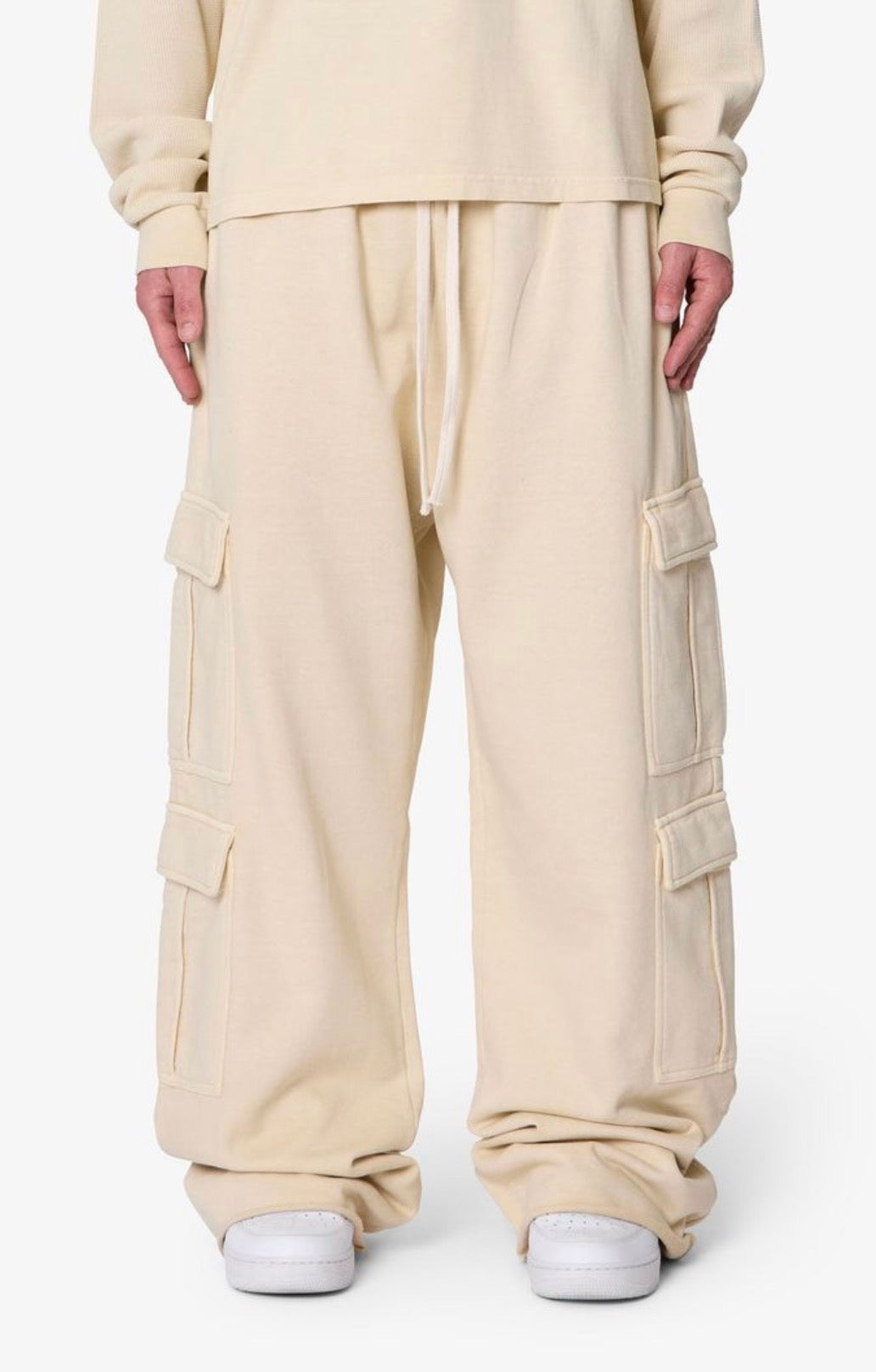 Layered Thermal & Cargo Sweatpants Off White Set
