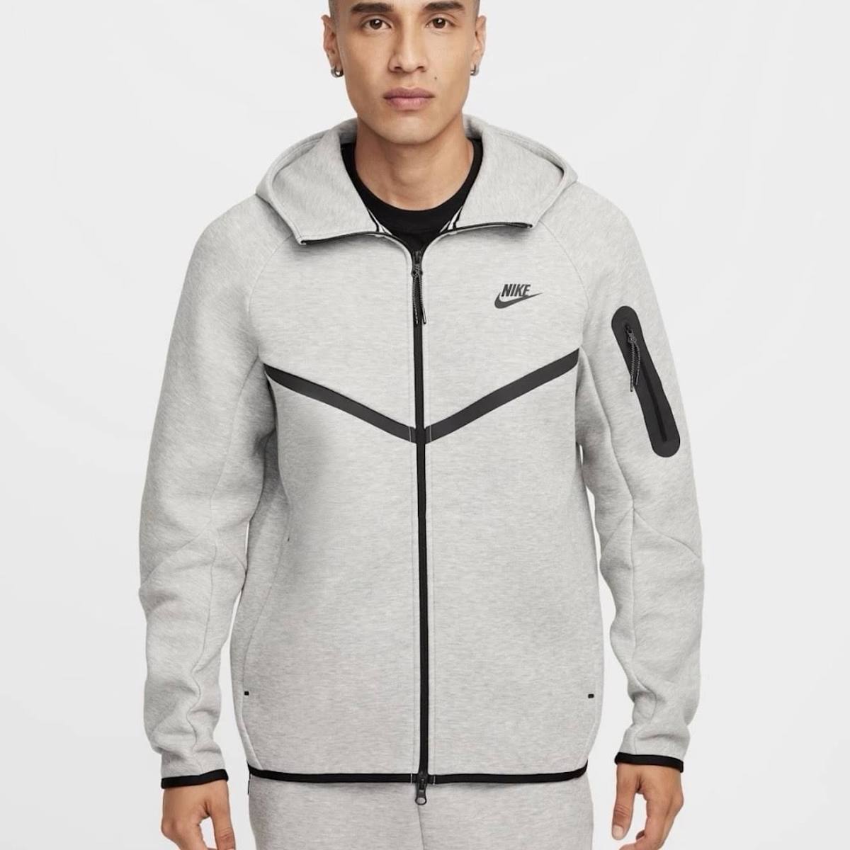 Nike tech light grey set